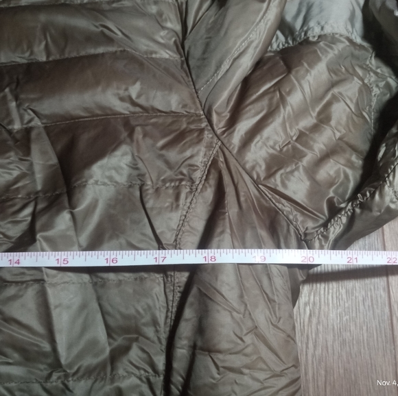 MORE by Siste's Italian Metallic Bronze Puffer Winter Coat Size Medium - Picture 9 of 10
